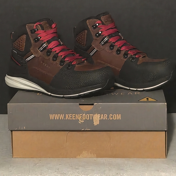 New Keen Red Hook Lightweight Waterproof Carbon Toe Work Boots Mns Sz 9.5